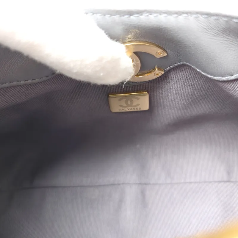 Chanel Crossbody Bag24a hobo Top Handle Crossbody Bag Grey Lambskinmini20.5 × 7 × 20 cm — detail view 9 of 11