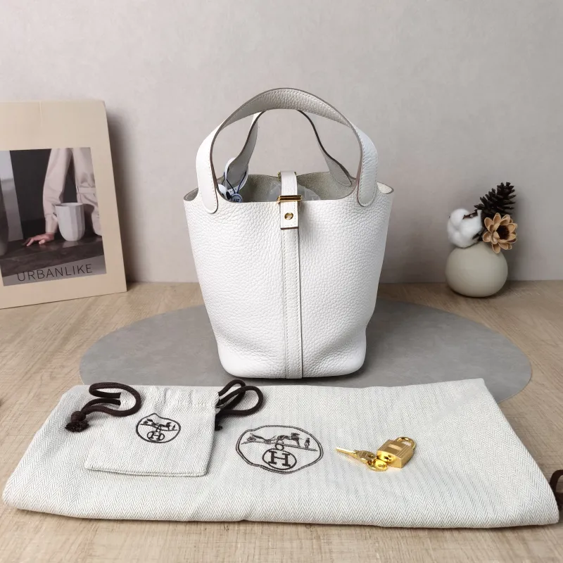 Hermès Top Handle Bag Picotin Lock 18 18 M4 Taurillon Clemence TC Calfskin Small 18 × 13 × 18 cm W — cover view 2 of 6
