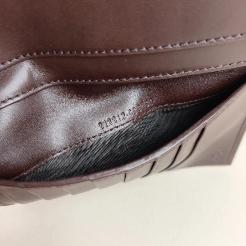 GUCCI Wallet Wallet Brown Calfskin One Size11 × 1.5 × 15.5 cm — detail view 5 of 7
