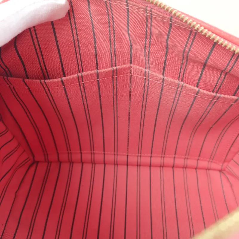 Louis Vuitton Top Handle Bag Speedy25 Pink Calfskin Medium25 × 15 × 19 cm — detail view 8 of 10