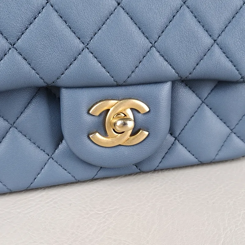 Chanel Crossbody Bag Blue Lambskin One Size 17 × 8 × 13.5 cm — detail view 10 of 14