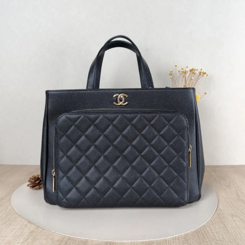 Chanel Shoulder Bag Tote Bag Black Calfskin One Size35 × 13 × 25.5 cm