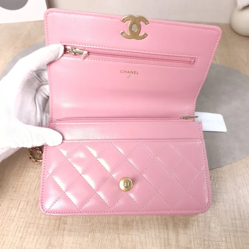 Chanel Crossbody Bag woc Pink Calfskin One Size19.2 × 3.5 × 12.3 cm — detail view 3 of 14