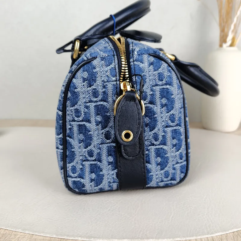 DIOR Crossbody Bag Groove 20 Top Handle Bag Blue Small 20.5 × 12 × 13.5 cm — detail view 2 of 12