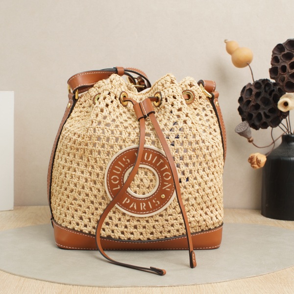 Louis Vuitton Noe Bucket Bagbb Calfskin Microchip Edition · Shoulder Strap · 23 × 6 × 13 cm