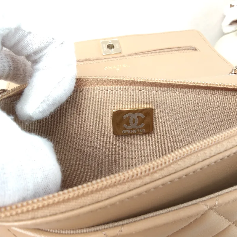 Chanel Crossbody Bag trendy cc woc Taupe Lambskin One Size 19.2 × 3.5 × 12.3 cm — detail view 12 of 13