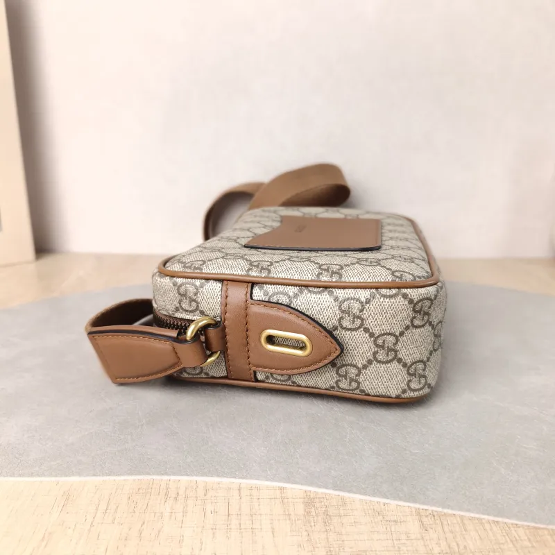 GUCCI Crossbody Bag Camera Bag Brown PVC Small 22.5 × 5.5 × 14 cm — detail view 2 of 10