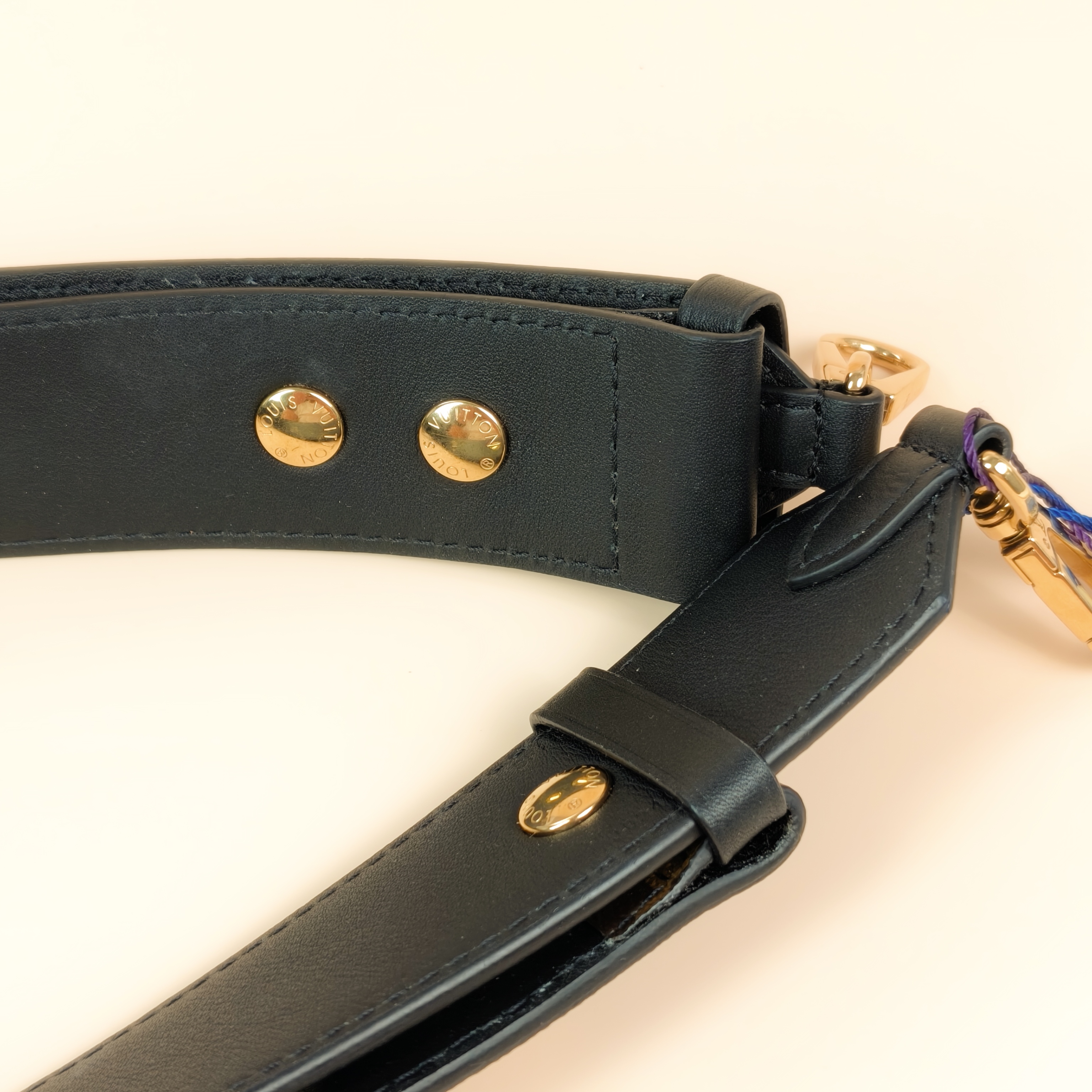 Louis Vuitton Shoulder Strap Shoulder Strap Monogram PVC One Size125cm 4cm — cover view 4 of 7