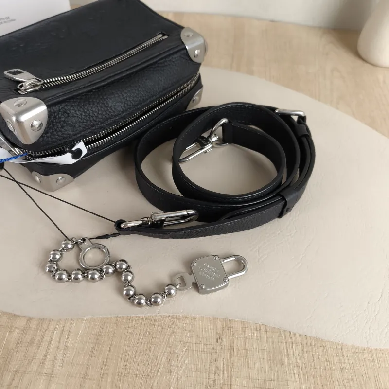 Louis Vuitton Crossbody Bag SOFT TRUNK Box Calfskin Mini 18.5 × 8 × 13 cm — detail view 5 of 10