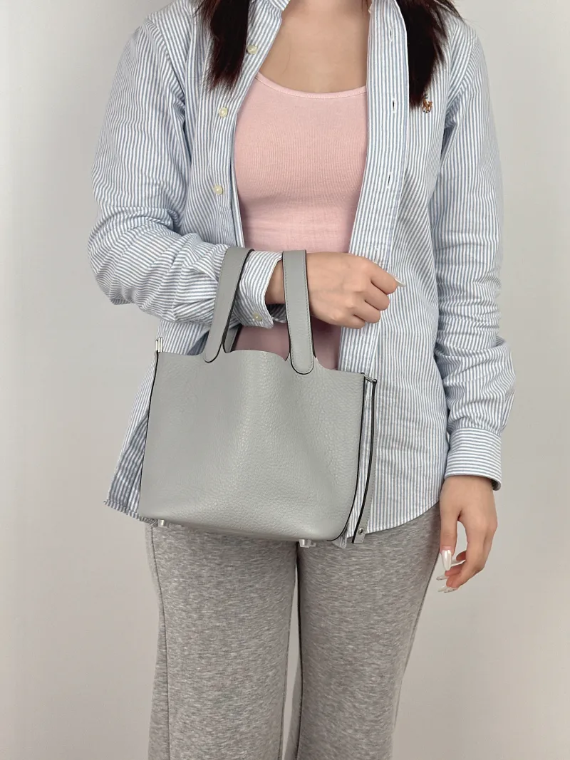 Hermès Top Handle Bag Picotin Lock 18 18 8U TC Calfskin Small 18 × 13 × 18 cm K — on-model view 1 of 2