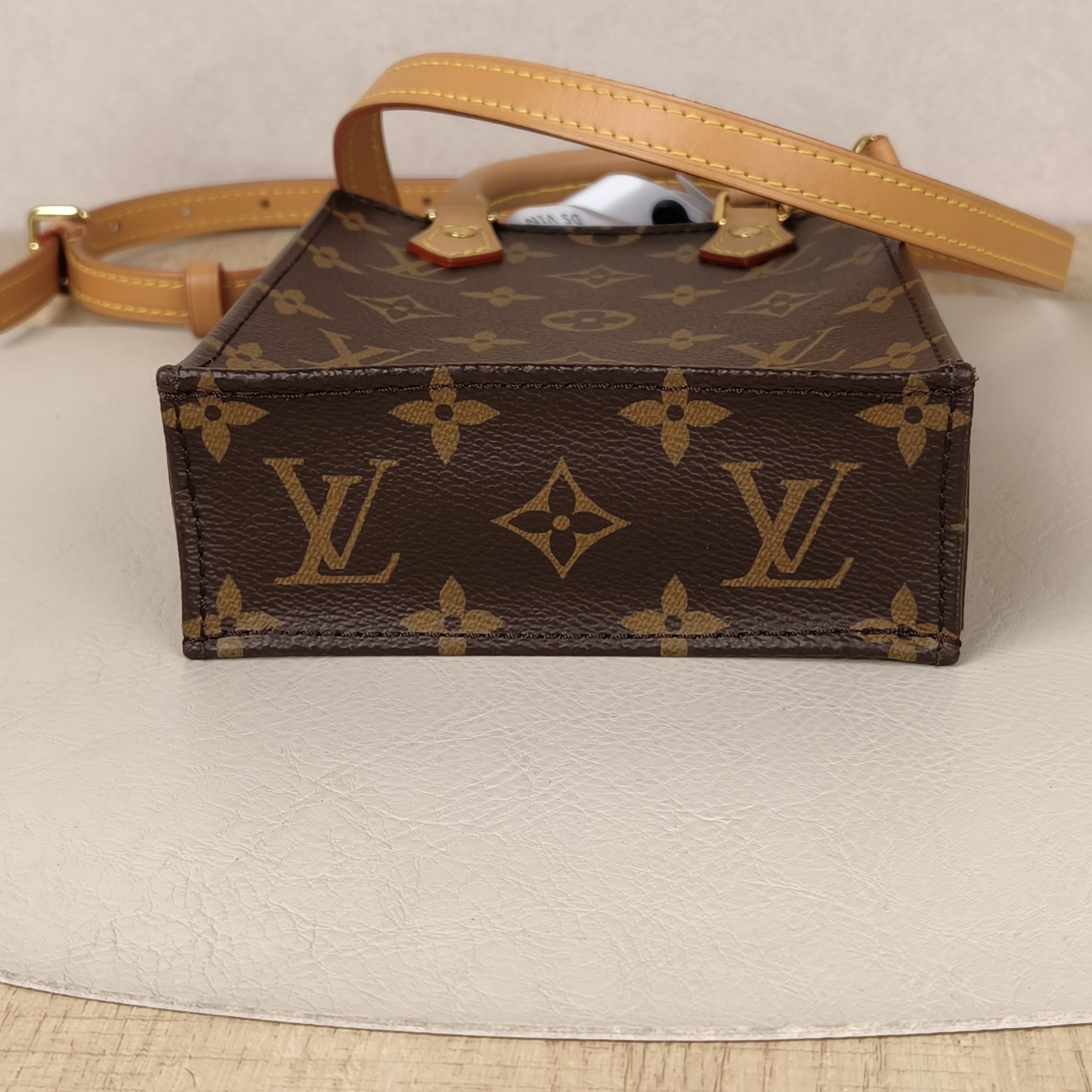 Louis Vuitton Crossbody Bag PETIT SAC PLAT Mini Monogram PV Cmini14 × 5 × 17 cm — cover view 4 of 8