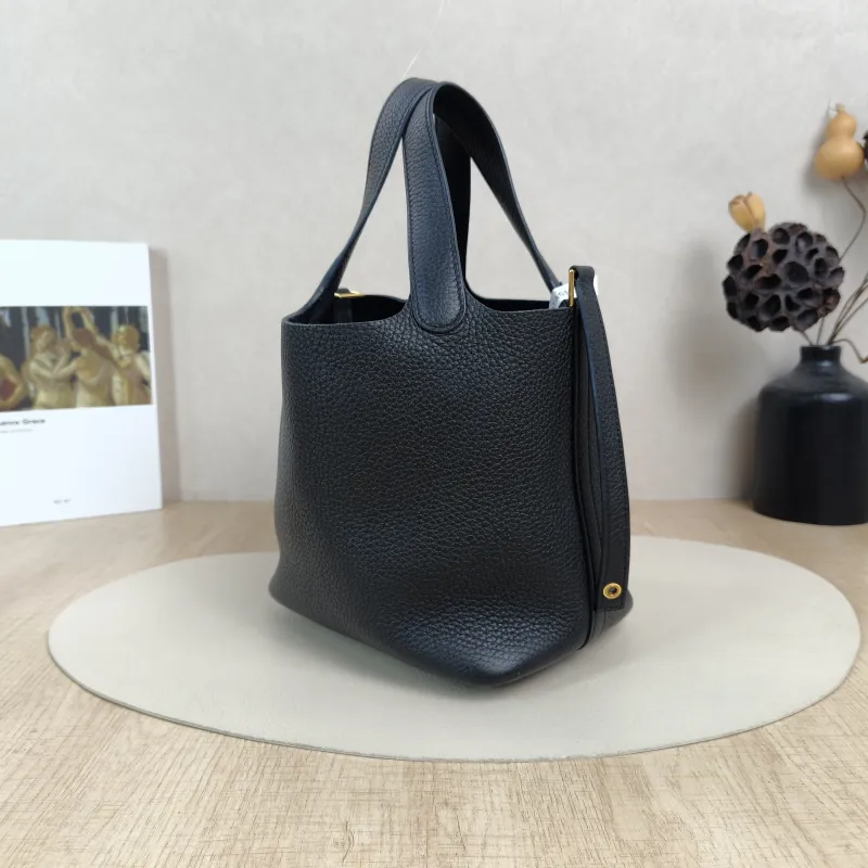 Hermès Top Handle Bag Picotin Lock 18 18Black Clemence Taurillon TC Calfskin Small18 × 13 × 19 cm — cover view 6 of 6