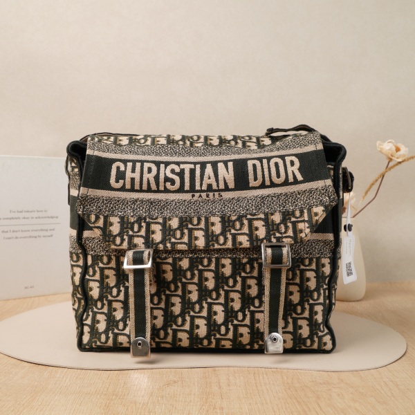 DIOR camp Messenger Bag Medium Green Canvas · 29 × 12 × 22 cm