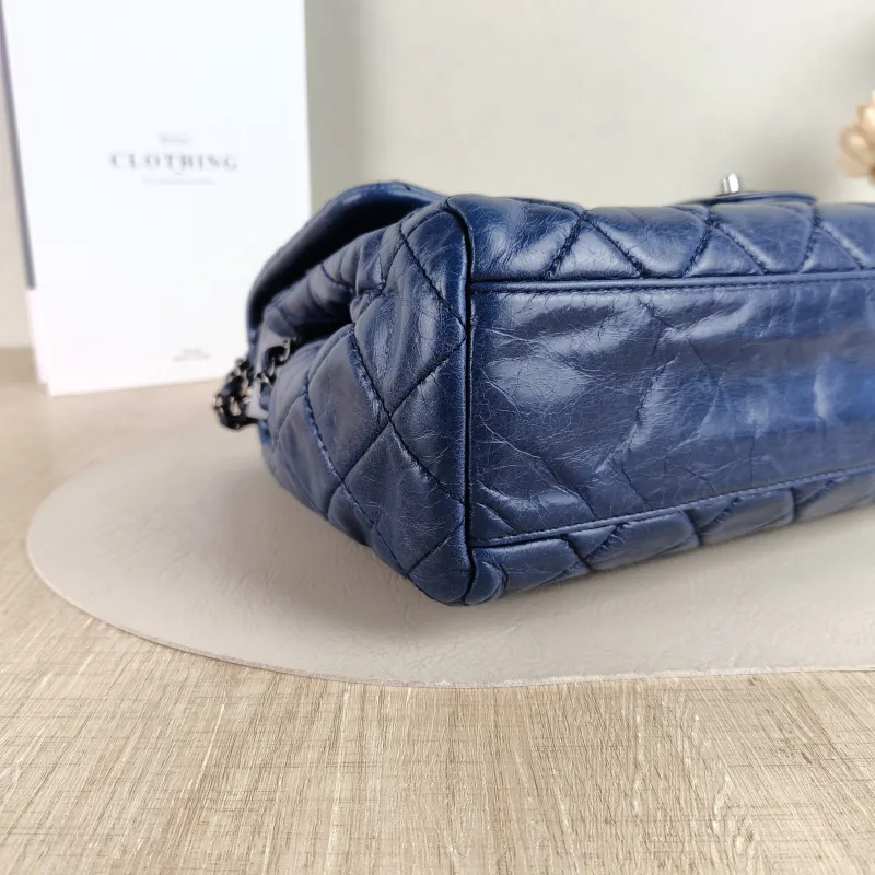 Chanel Crossbody Bag cf Collection Crossbody Bag Navy Calfskin Large 30 × 11 × 20 cm 20 — detail view 9 of 13