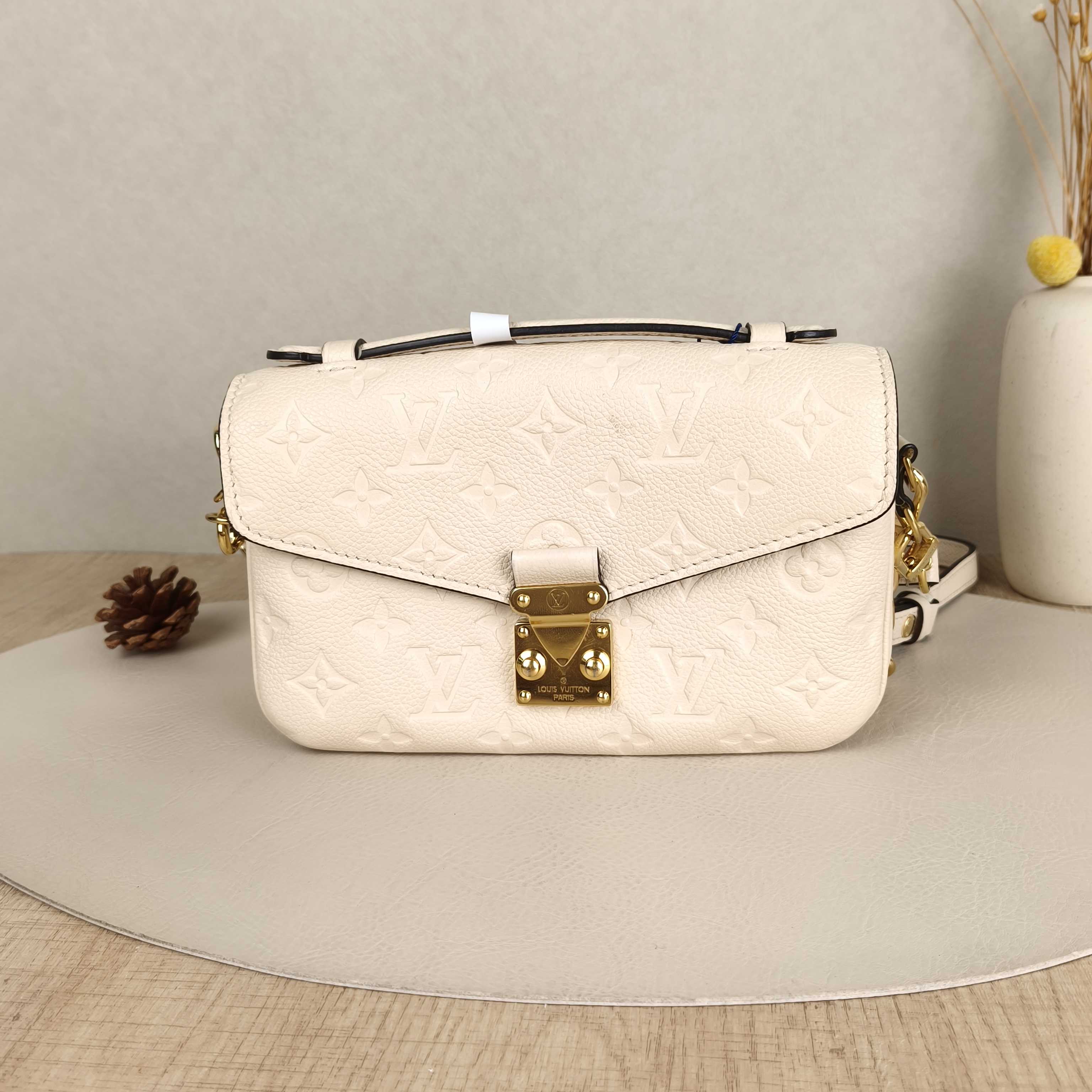 Louis Vuitton Crossbody Bag Pochette Métis East West