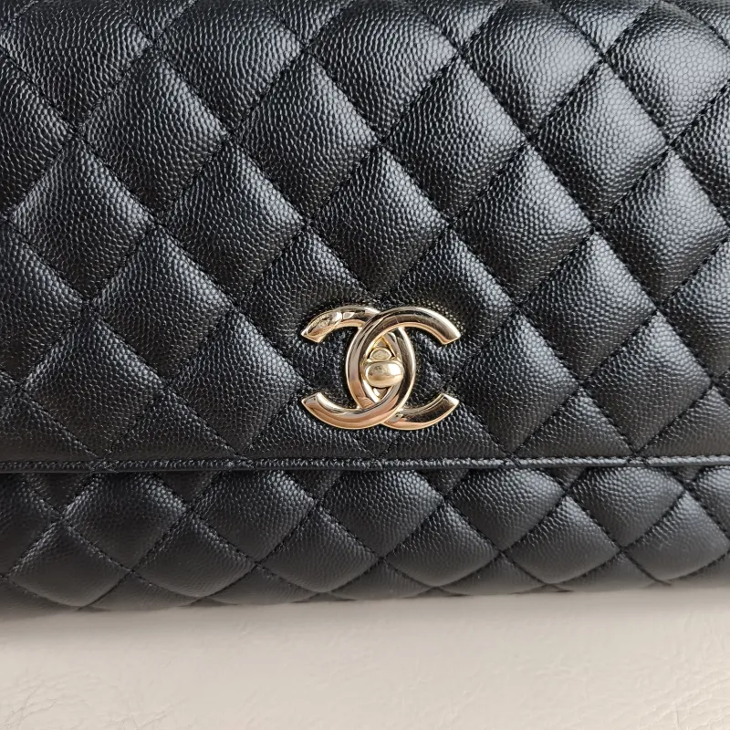 Chanel Top Handle Bag Coco Handle​ Black Grained Calfskin Medium 29 × 12 × 18 cm — detail view 5 of 13