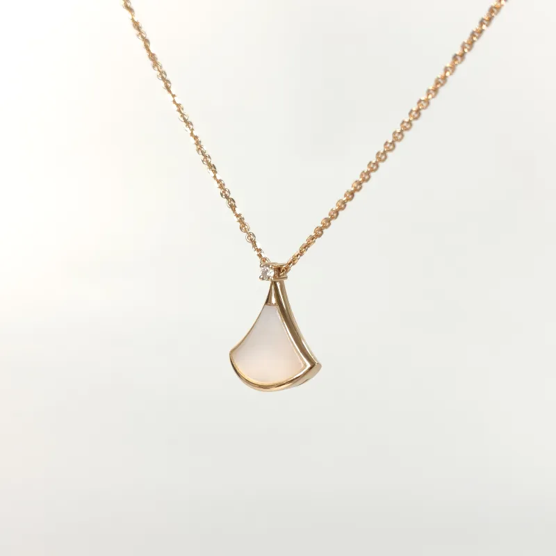 Bvlgari Necklace Divas' Dream White Mother-of-Pearl Diamond18KR ose Gold One Size 1.5 CM*41 cm - 43 cm — cover view 8 of 9