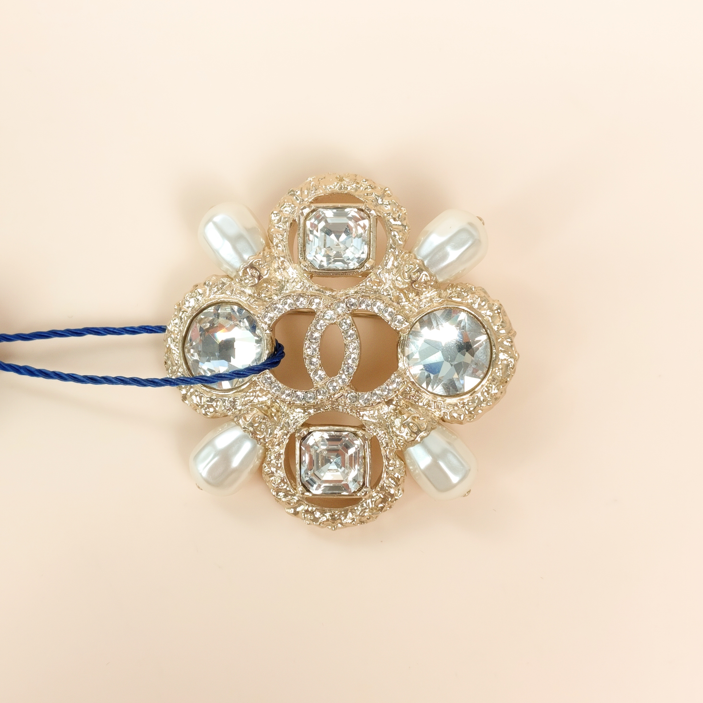 Chanel Brooch Pearl Brooch Gold One Size