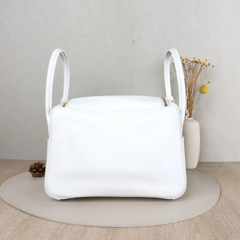 Hermès Crossbody Bag Lindy 2601White Evercolor Calfskin Small26 × 12 × 18 cm — cover view 5 of 6