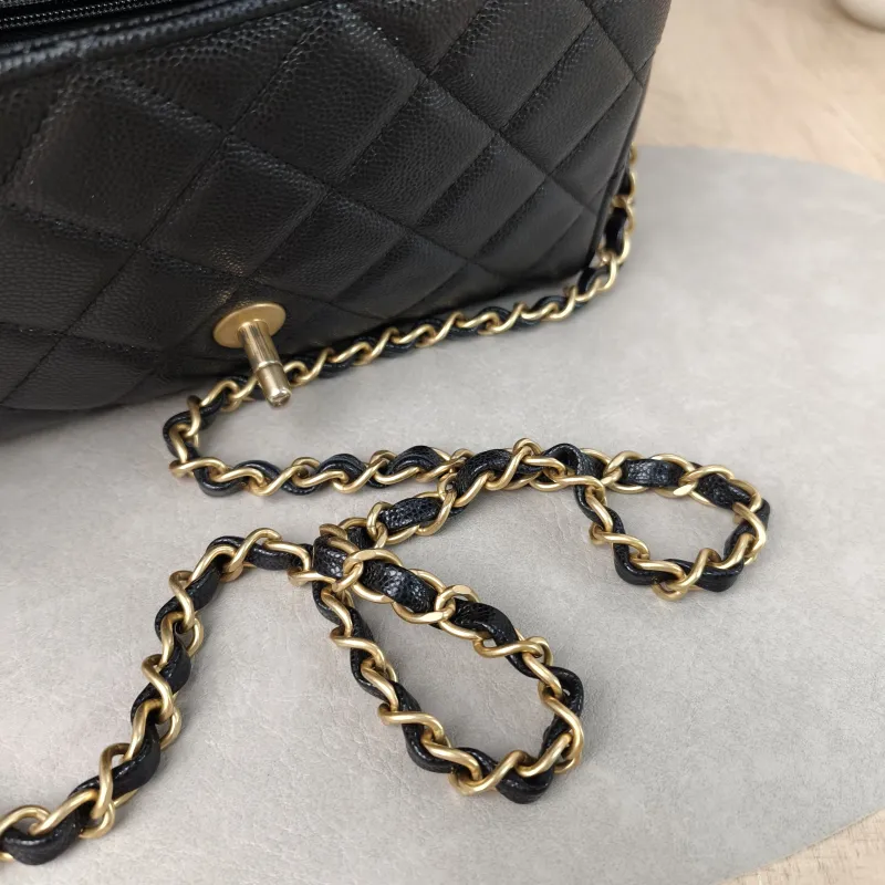 Chanel Crossbody Bag25p Black Grained Calfskin Small22 × 6.5 × 14 cm — detail view 6 of 12