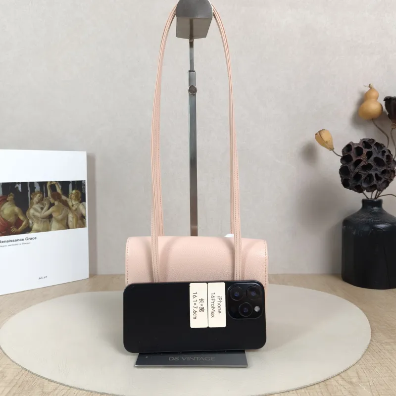 Chanel Shoulder Bag26p preppy coco Pink Grained Calfskinmini17 × 5 × 11.5 cm — cover view 6 of 6