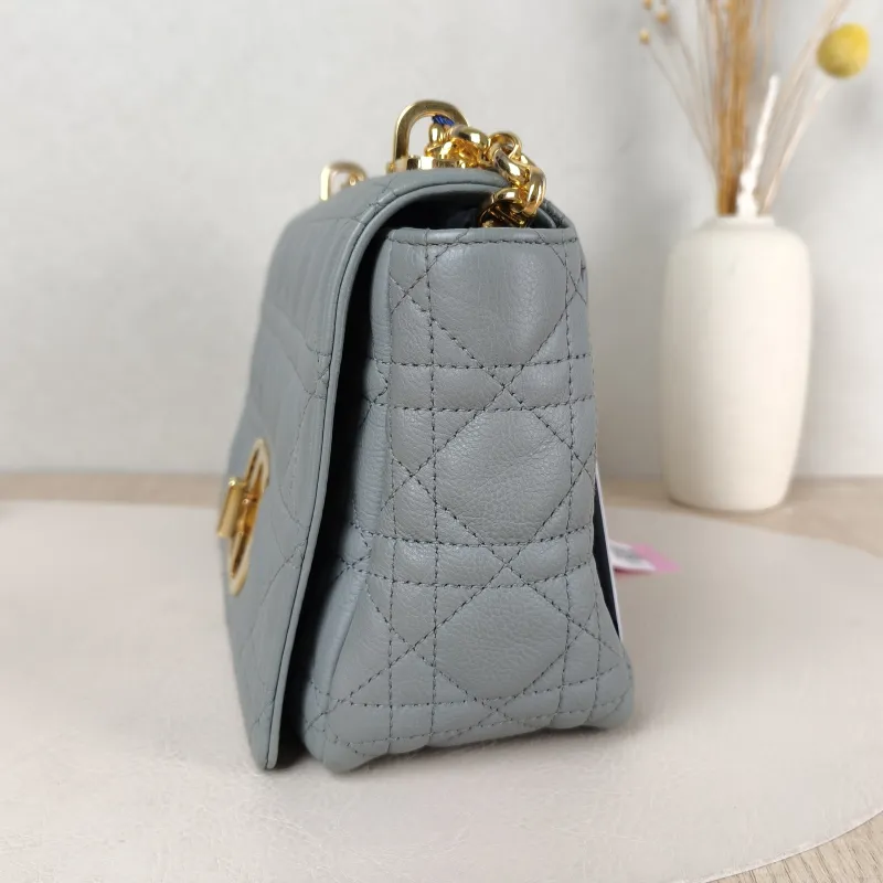 DIOR Crossbody Bag Caro Chain Bag Grey Calfskin Medium 25.5 × 9 × 15.5 cm — detail view 3 of 13