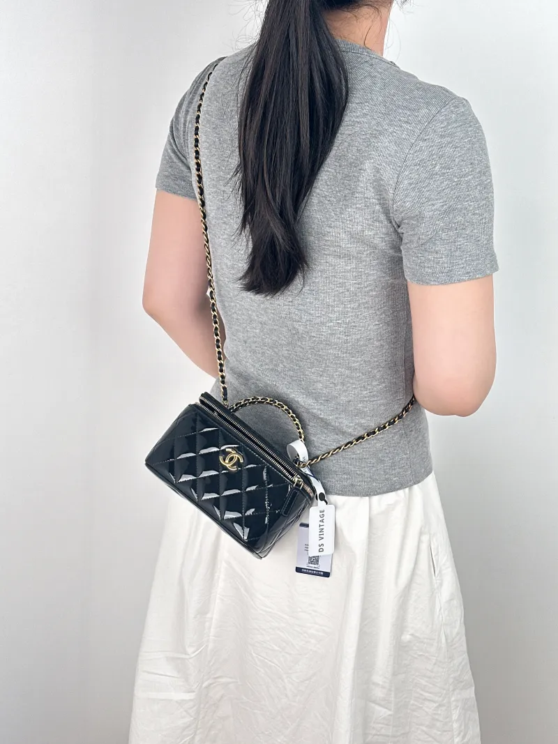 Chanel Crossbody Bag Edition Black Patent Leathermini16 × 8 × 9.5 cm — on-model view 3 of 3