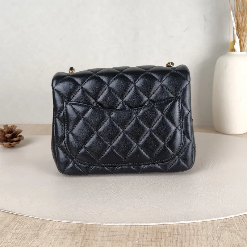 Chanel Crossbody Bag c Black Lambskin Mini 17 × 8 × 13.5 cm — cover view 2 of 6