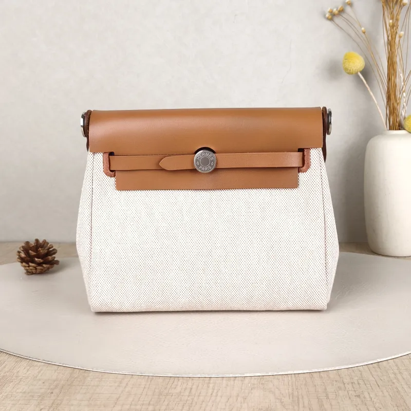 Hermès Shoulder Bag Herbag Zip 20 Beige Canvas mini20 × 7 × 17 cm