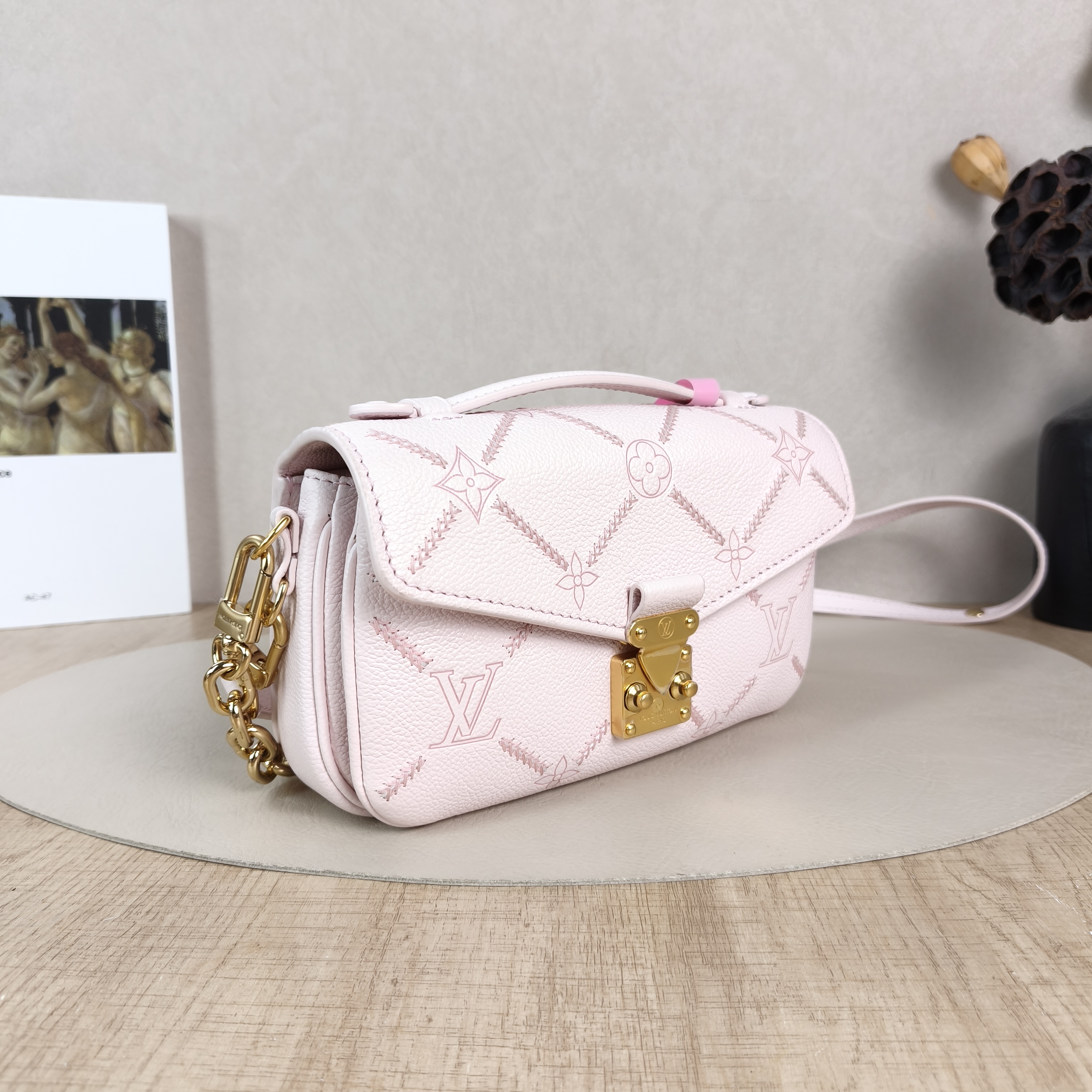 Louis Vuitton Crossbody Bag Pochette Métis East West Pink Monogram Empreinte Embossed Calfskin Small21.5 × 6 × 13.5 cm — cover view 4 of 5