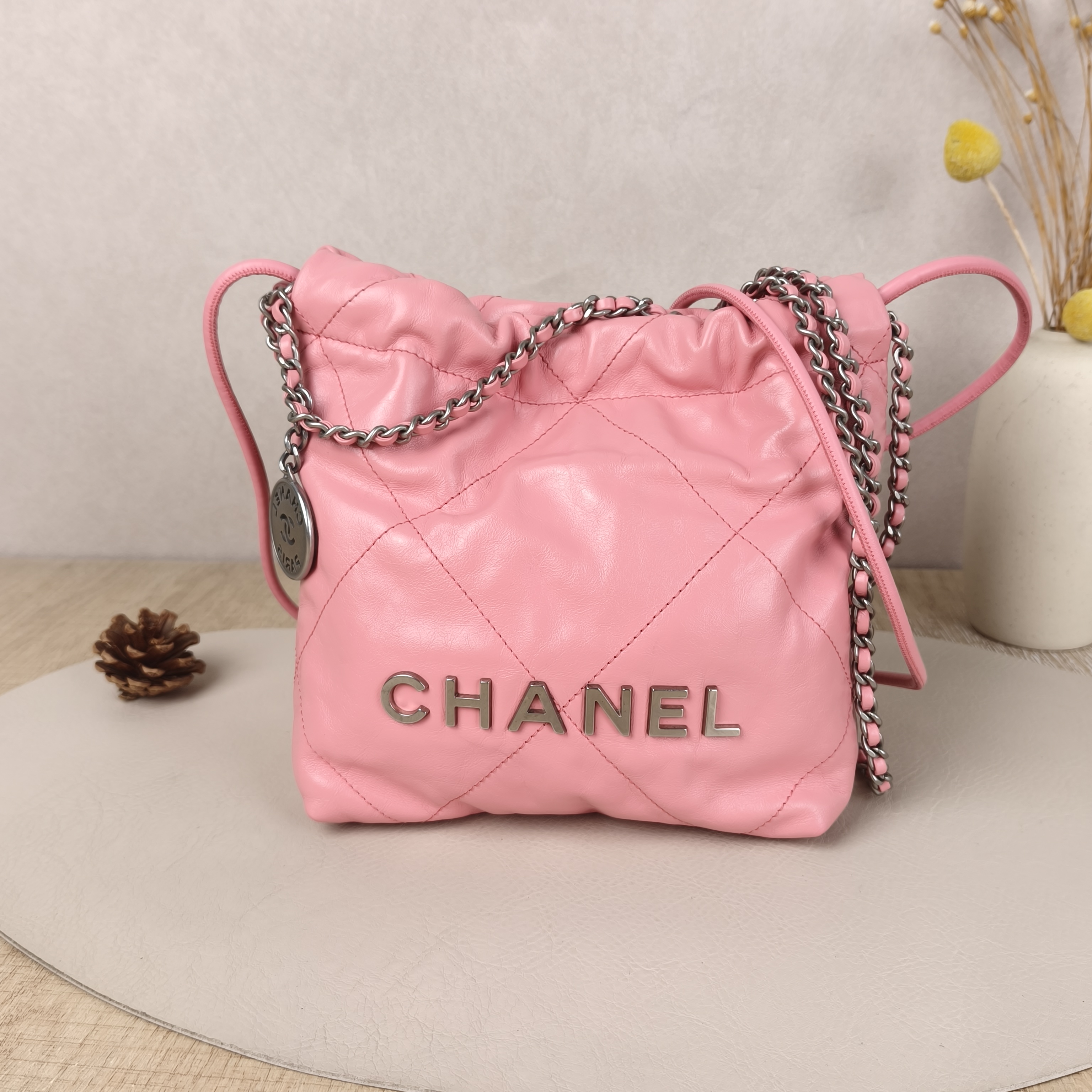 Chanel 22bagmini Pink Calfskin Microchip Edition · Dust Bag · 20 × 6 × 19 cm