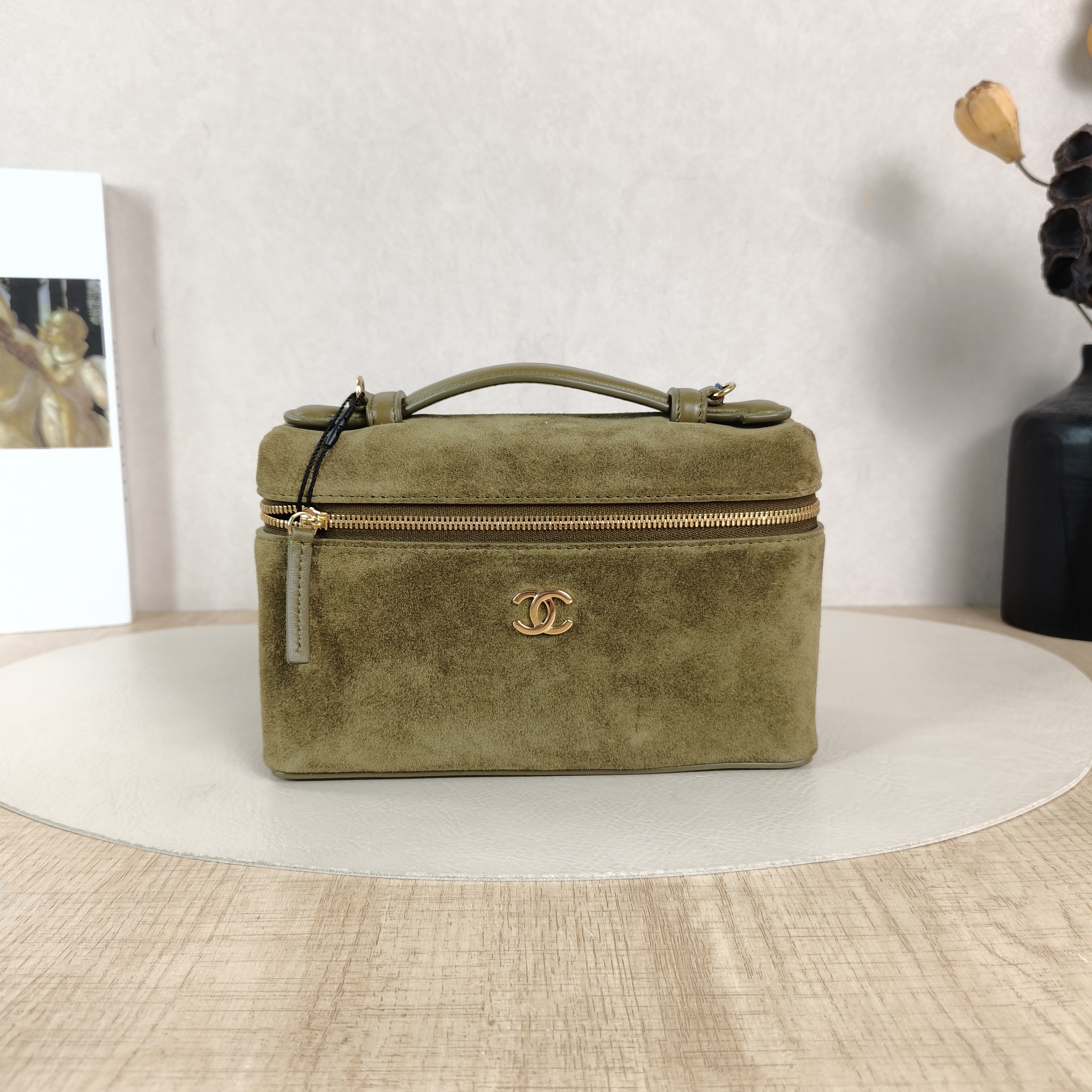 Chanel Crossbody Baglp Box Bag Top Handle Crossbody Bag Green Suede One Size19.5 × 5 × 17 cm