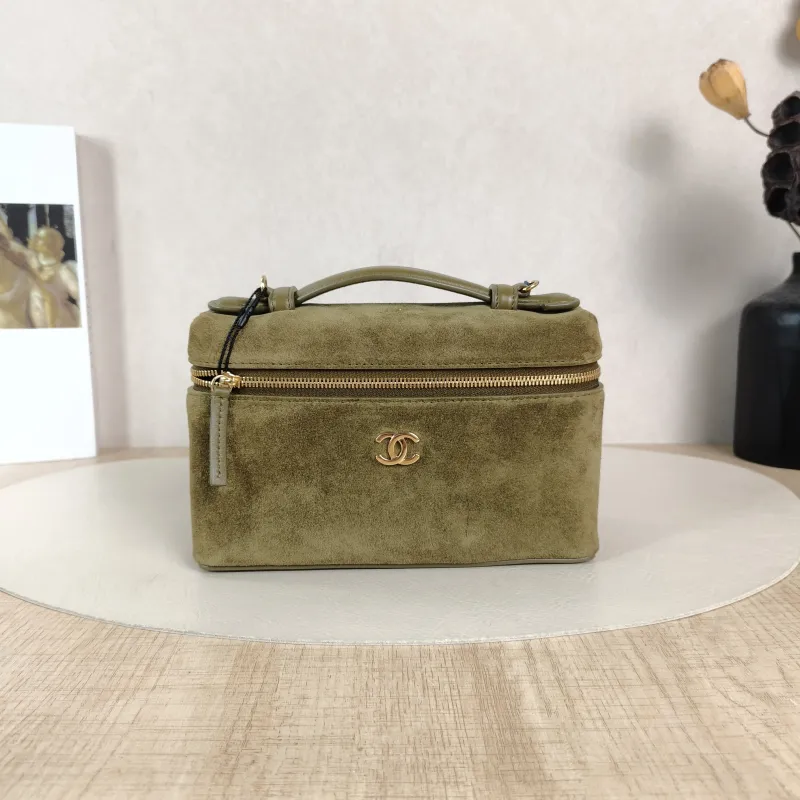 Chanel Crossbody Baglp Box Bag Top Handle Crossbody Bag Green Suede One Size19.5 × 5 × 17 cm