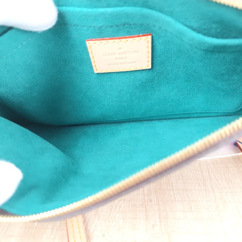 Louis Vuitton Shoulder Bag Neverfull Monogram PVC Medium 31 × 14 × 28 cm — detail view 7 of 12