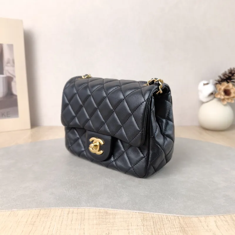 Chanel Crossbody Bag Black Lambskin One Size 17 × 8 × 13.5 cm — cover view 6 of 6