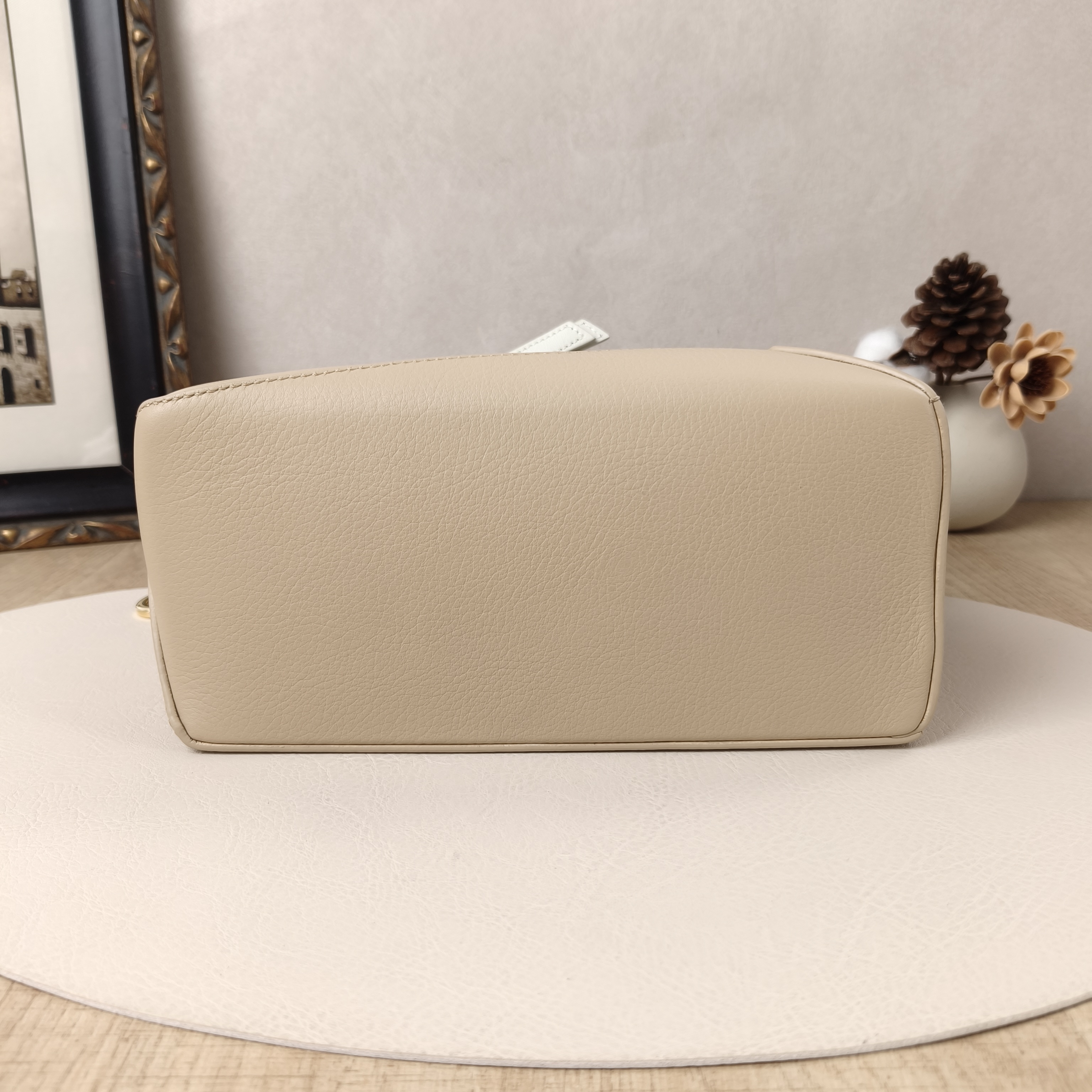 LOEWE Crossbody Bag Puzzle Beige Taupe CC alfskin Small24 × 10.5 × 16.5 cm — cover view 3 of 11