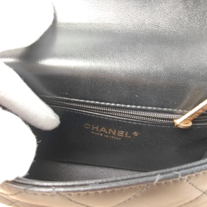 Chanel Crossbody Bag 23p Black Lambskin Mini 20 × 8 × 14 cm — detail view 10 of 12