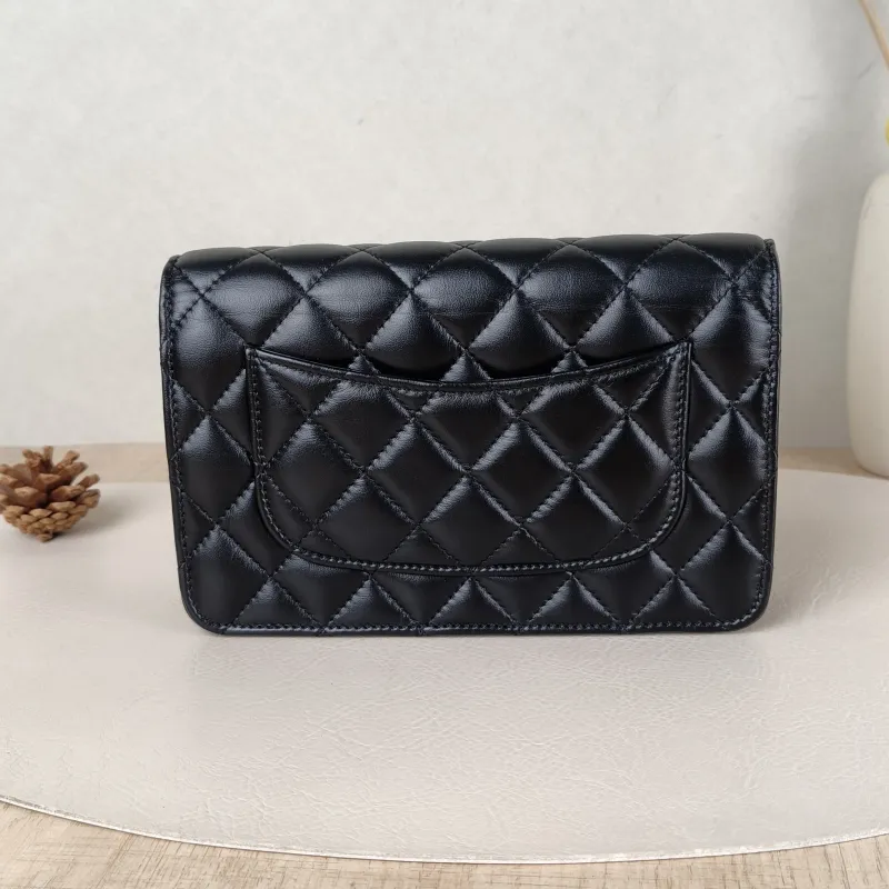 Chanel Crossbody Bagcf woc Black Calfskinmini19.2 × 3.5 × 12.3 cm — cover view 2 of 5