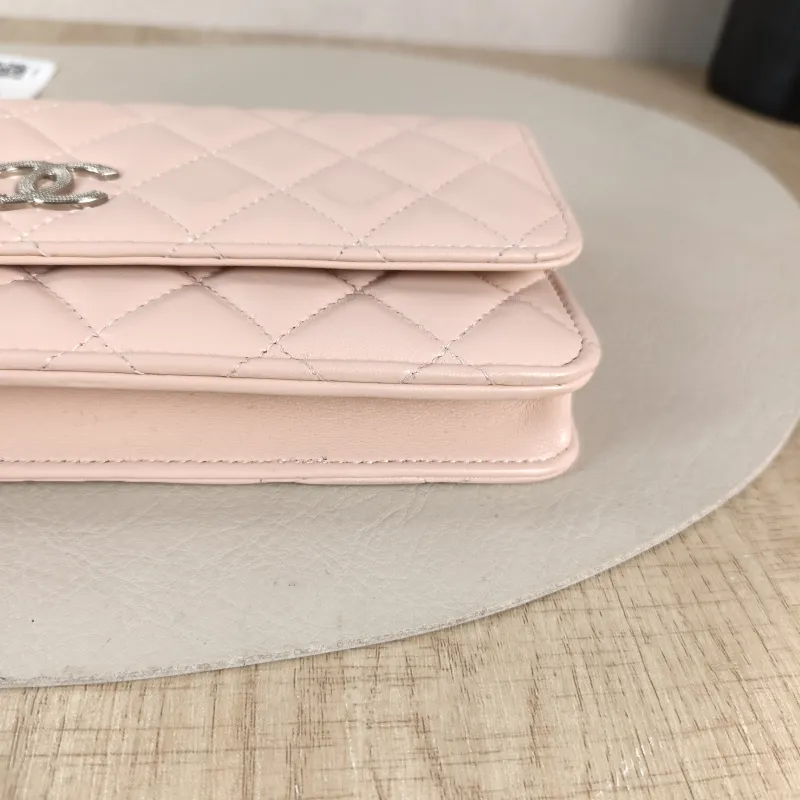 Chanel Shoulder Bag WOC Pink Lambskin One Size 22 × 3 × 11 cm — detail view 9 of 12
