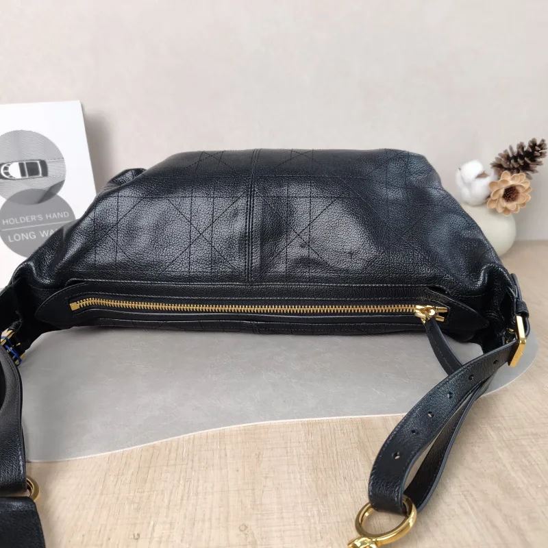 DIOR Shoulder Bag D-Journey Shoulder Bag Hobo Black Calfskin Medium 33 × 15 × 16 cm — detail view 8 of 10