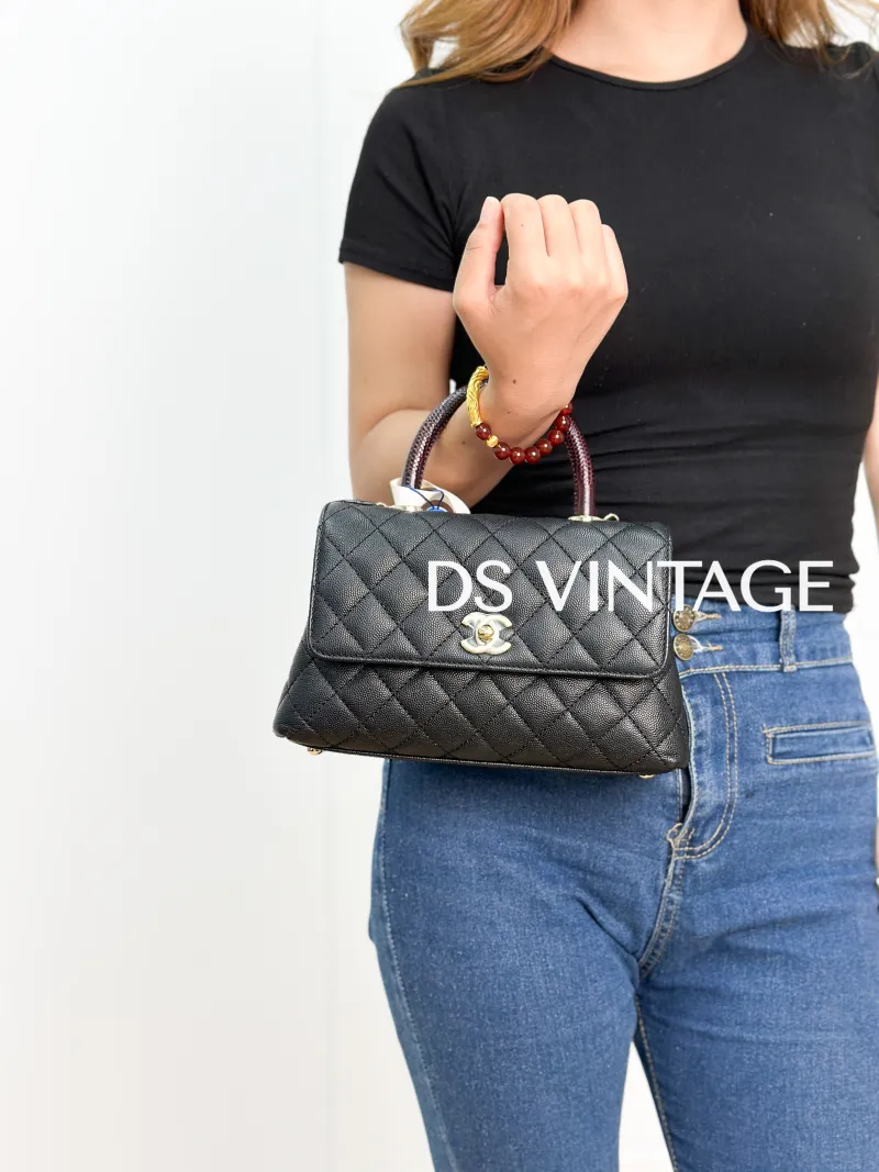 Chanel Top Handle Bag Coco Handle​ Black Grained Calfskin Small 24 × 10 × 14 cm — on-model view 3 of 4