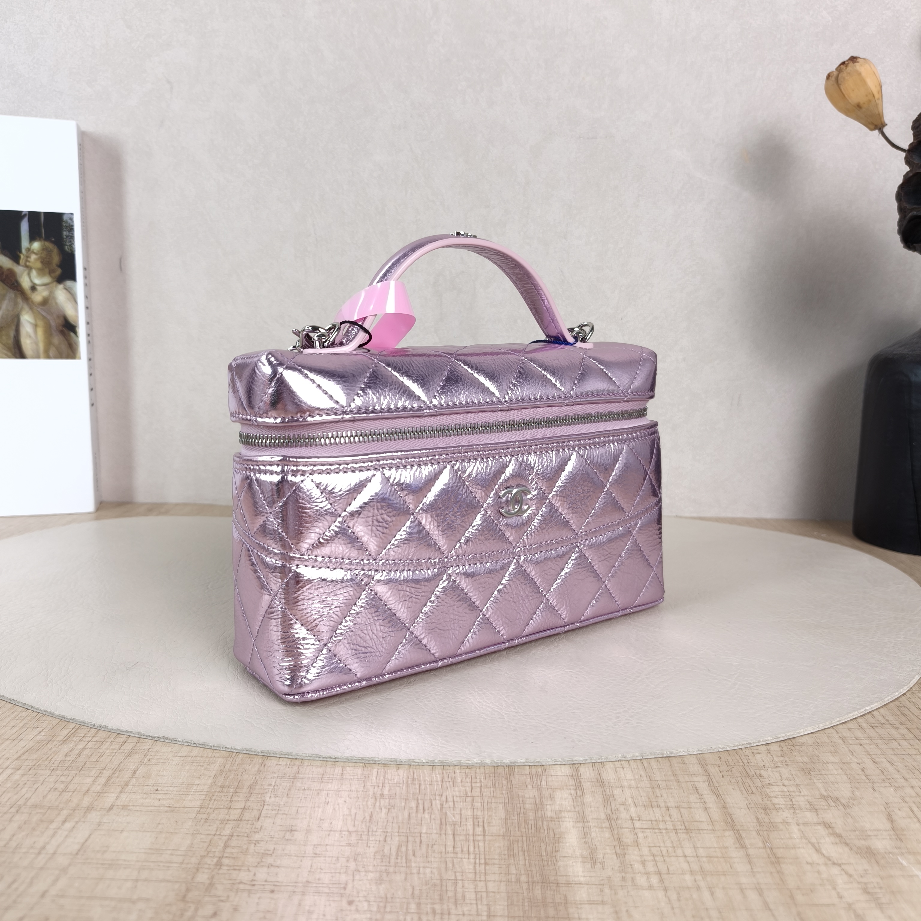 Chanel Top Handle Bag lp Waxed Leather One Size19.5 × 5 × 17 cm — cover view 2 of 5