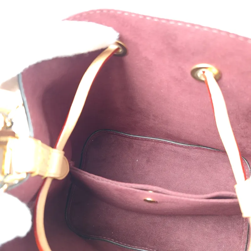 Louis Vuitton Crossbody Bag NÉONOÉ Bucket Bag BB Monogram PVC BB 20 × 13 × 20 cm — detail view 10 of 13