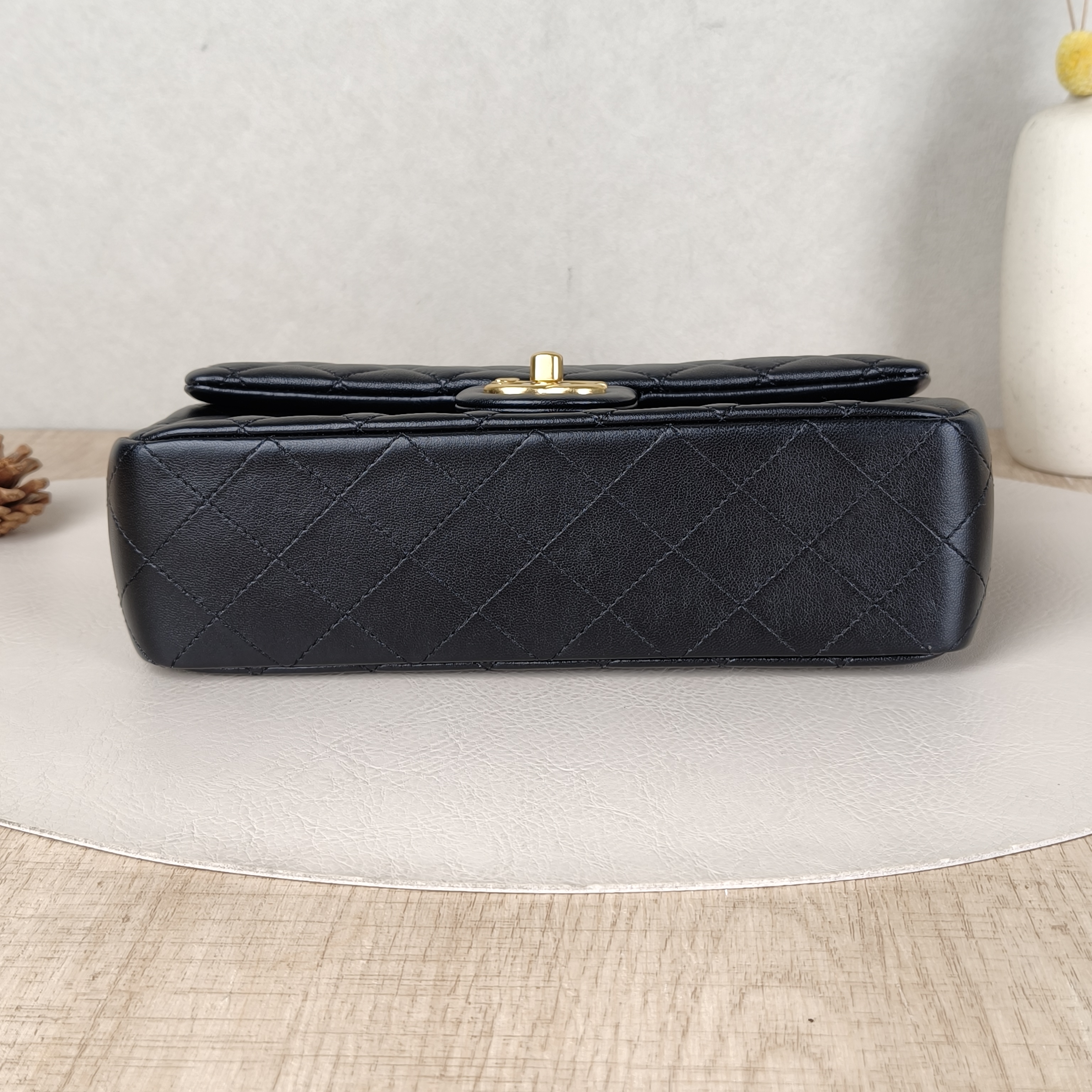 Chanel Crossbody Bagcf Collection C Crossbody Bag Black Lambskin Small23 × 6 × 14.5 cm — cover view 2 of 5