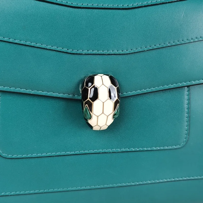 Bvlgari Crossbody Bag Serpenti Forever Collection Crossbody Bag Green Calfskin Medium27.5 × 7 × 18 cm — detail view 7 of 15