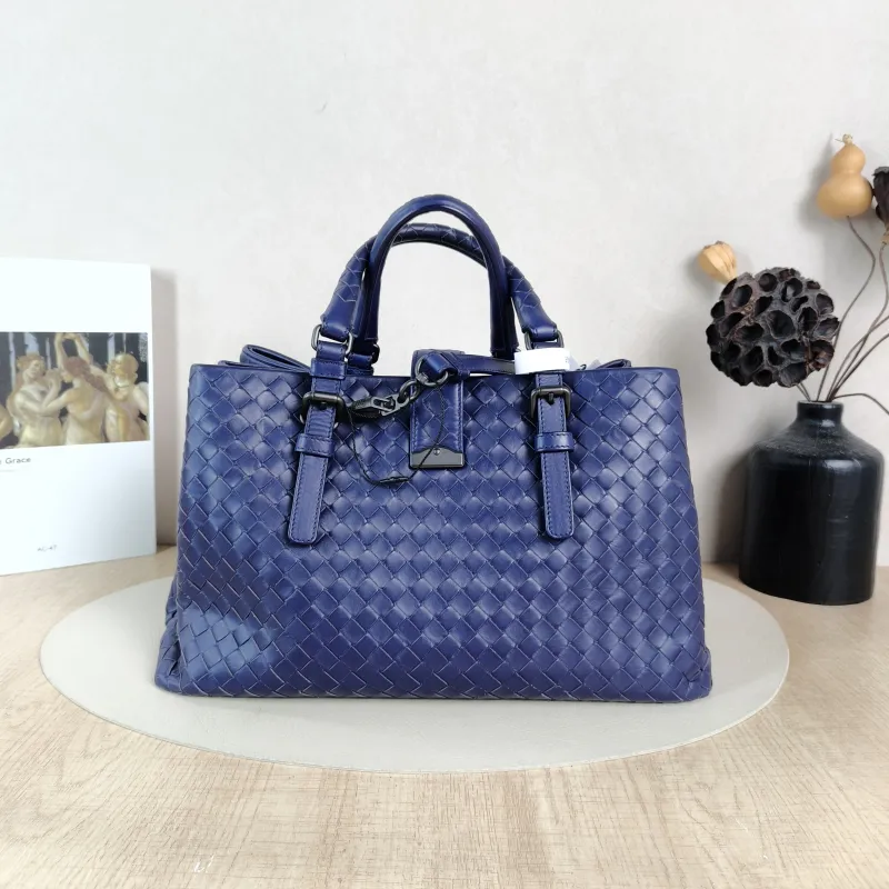 Bottega Veneta Top Handle Bag Roma Calfskin One Size31 × 15 × 20 cm — cover view 3 of 5