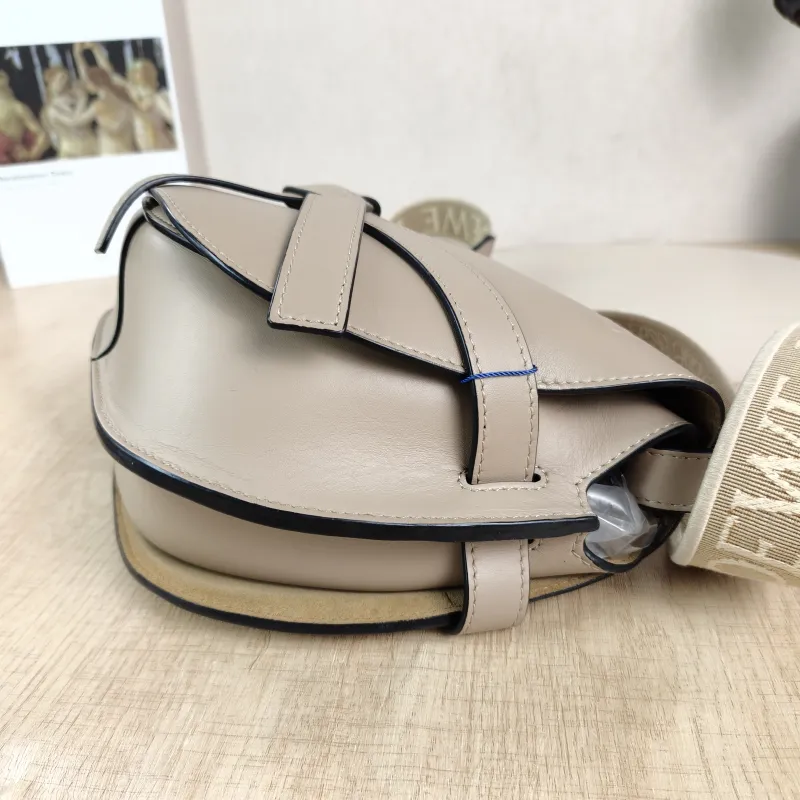 LOEWE Crossbody Bag Gate Grey Calfskin Medium 25 × 11.5 × 19 cm — detail view 5 of 12