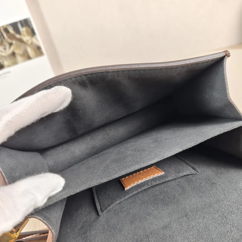 Louis Vuitton Crossbody Bag Dauphine Monogram PVC Mini 20 × 9 × 15 cm — detail view 11 of 13