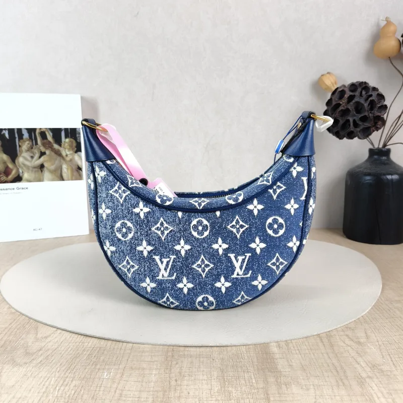 Louis Vuitton Crossbody Bag Loop Blue Small 23 × 6 × 13 cm — cover view 5 of 6