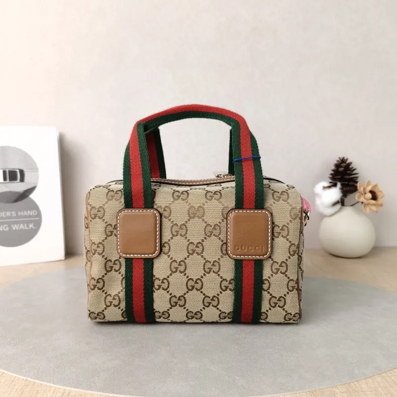 GUCCI Crossbody Bag GG Brown Canvasmini20 × 13 × 13 cm